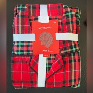 Mens XXL 2-Piece Christmas Pajama Set. Red with black and green plaid.